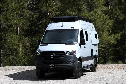 2026 AWD Mercedes Winnebago Revel "Glaicer"-Starlink-Unlimited Miles