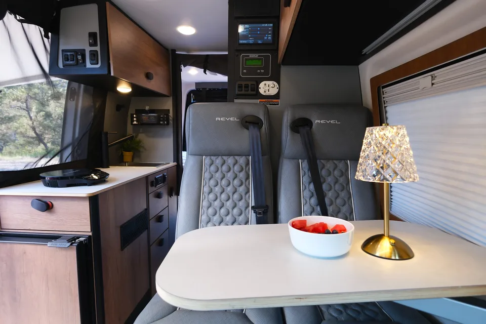 2026 AWD Mercedes Winnebago Revel "Glaicer"-Starlink-Unlimited Miles