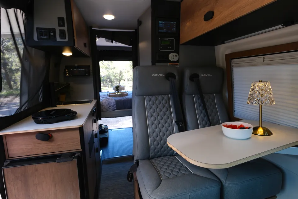 2026 AWD Mercedes Winnebago Revel "Glaicer"-Starlink-Unlimited Miles