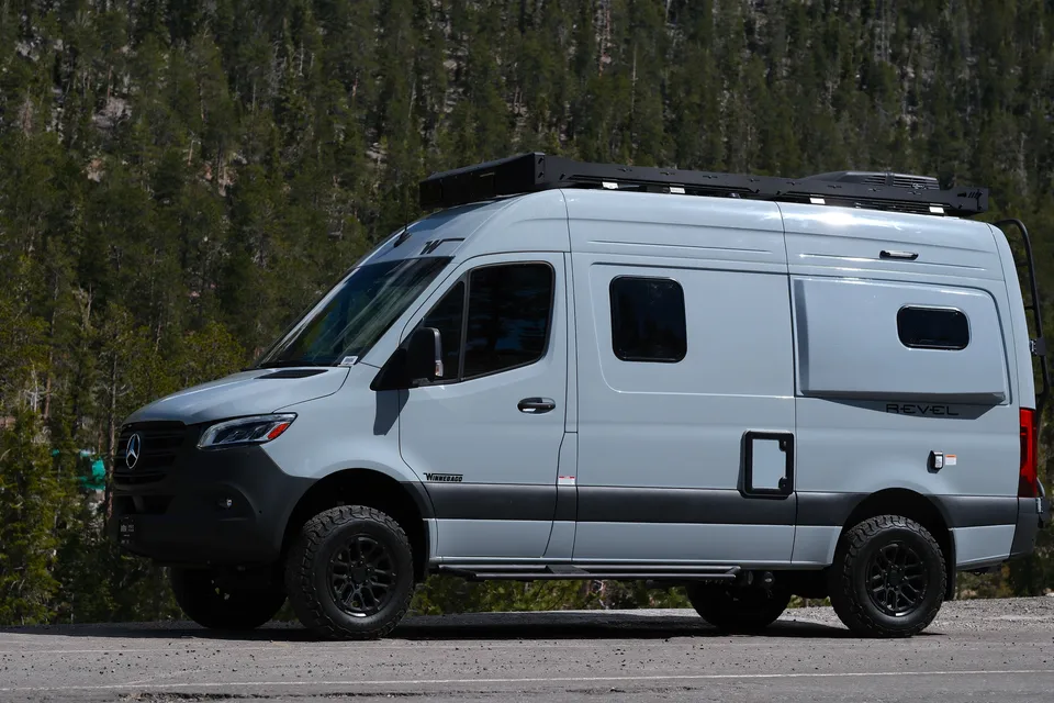 2026 AWD Mercedes Winnebago Revel "Glaicer"-Starlink-Unlimited Miles