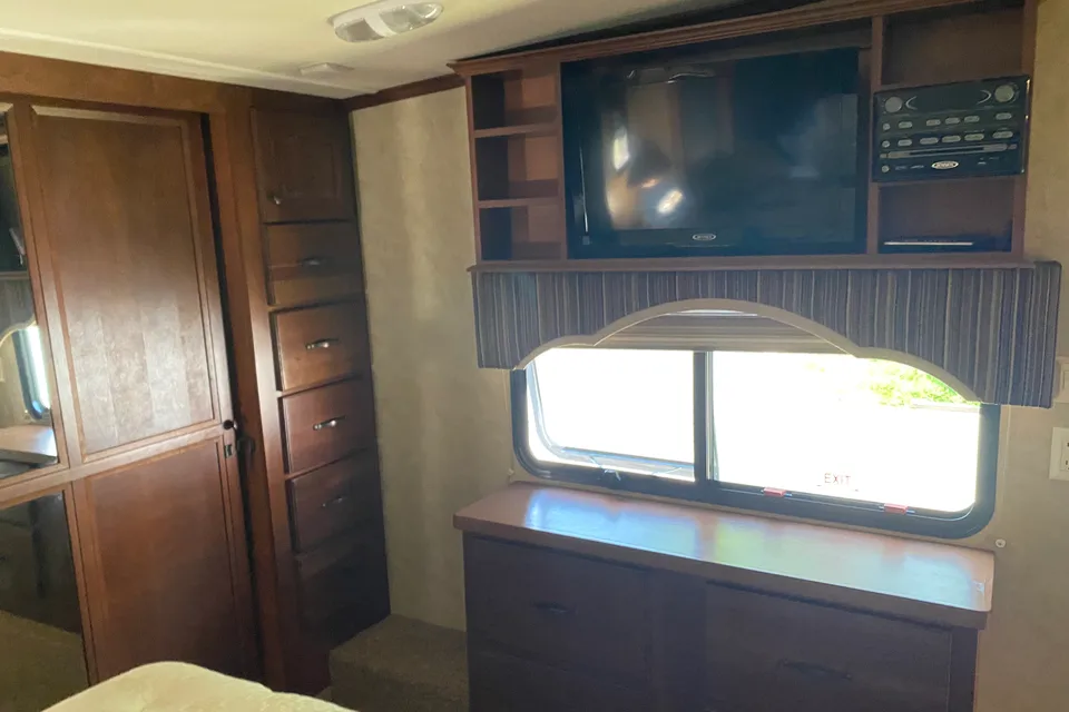 Forest River Cedar Creek Fifth Wheel