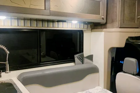 Cynthia's Winnebago Fuse Class B