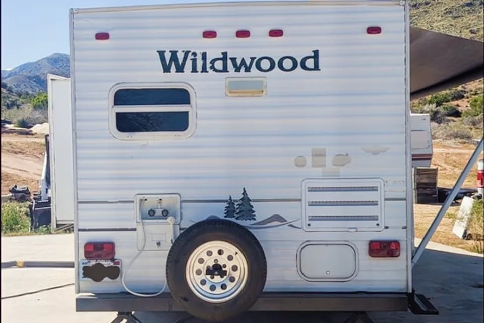 Special Discounted Nightly Rate Travel Trailer RV Rent 2005 Forest River