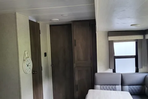 Forest River Salem 31kqbts Travel Trailer Rolling Retreat