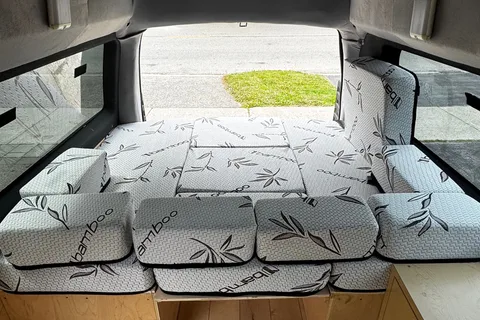 2010 GMC Savana High Roof Camper Van
