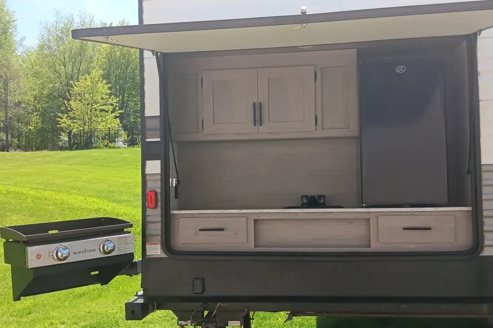 2022 Coleman Lantern 37ft Travel Trailer - Sleeps 8 - Best RV Experience on Market