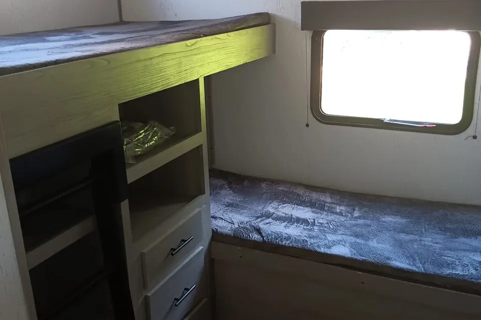 2022 Coleman Lantern 37ft Travel Trailer - Sleeps 8 - Best RV Experience on Market