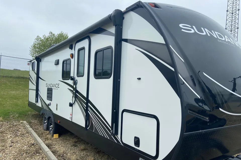 Magnificent Family Adventurer The Sundance Quad bunk (QB 291) Travel Trailer