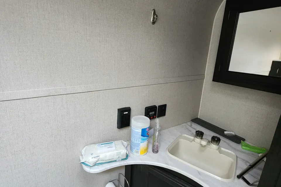 B's Venture RV Sonic Travel Trailer