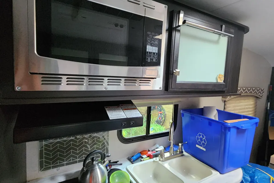 B's Venture RV Sonic Travel Trailer