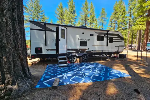 Cozy Couple's Retreat