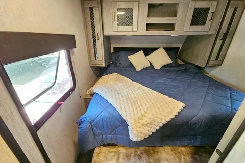 Cozy Couple's Retreat
