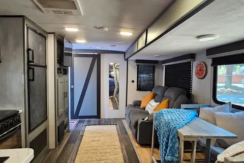 Cozy Couple's Retreat