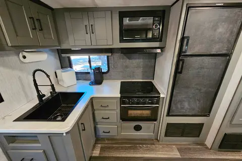 Cozy Couple's Retreat