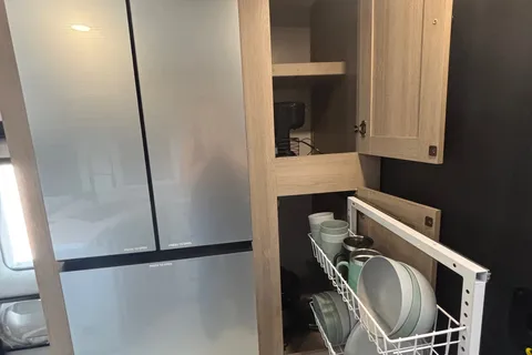 NEW 2025* CLASS C* 31 FT* UNLIMITED MILES/GENERATOR + ALL AMENITIES!