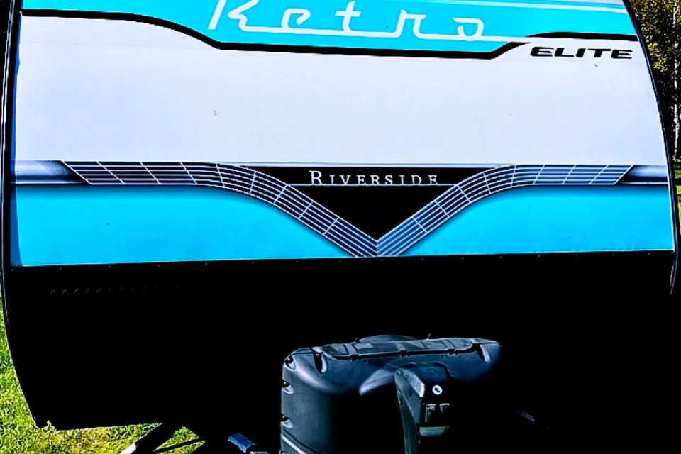 2023 RETRO Riverside Travel Trailer