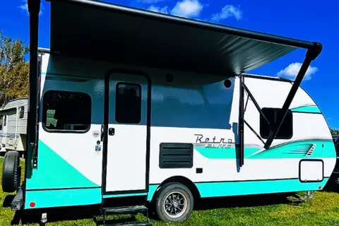 Fully Loaded/Hassle-Free Delivery & Setup: 2023 RETRO Riverside Travel Trailer