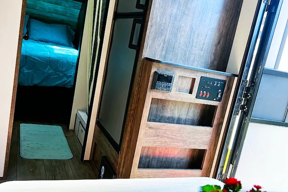 2023 RETRO Riverside Travel Trailer