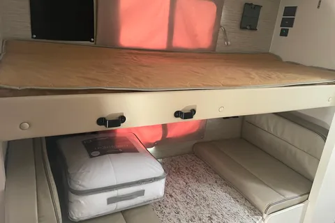 The Rosen”s  Thor Motor Coach Freedom Elite Class C
