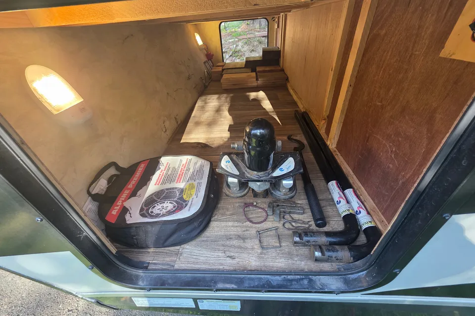 Union River Rv's Nash 25C Travel Trailer