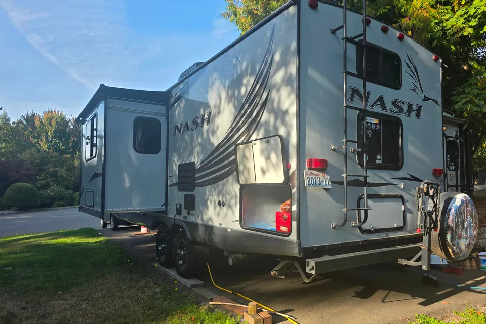 Union River Rv's Nash 25C Travel Trailer