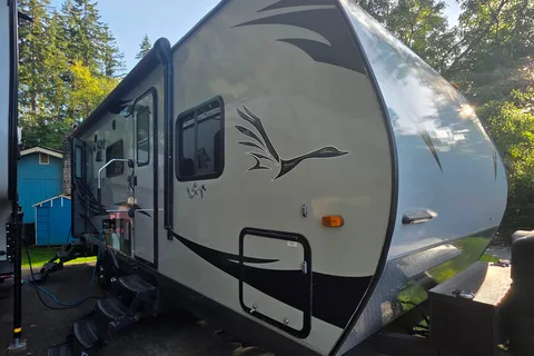 Union River Rv's Nash 25C Travel Trailer