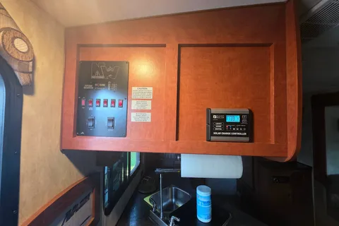 Union River Rv's Nash 25C Travel Trailer