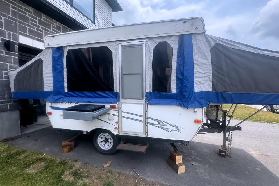 Bradford's Family Fun Starcraft 10 foot  Tent Trailer
