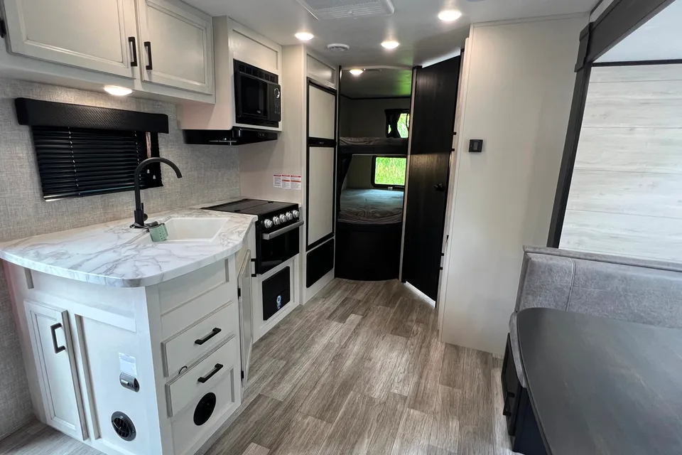 Chris's Jayco 242BHS Travel Trailer