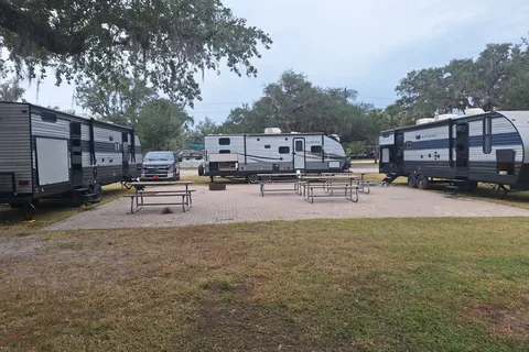 "Ellie Mae"  BUNK ROOM! Full outside Kitchen