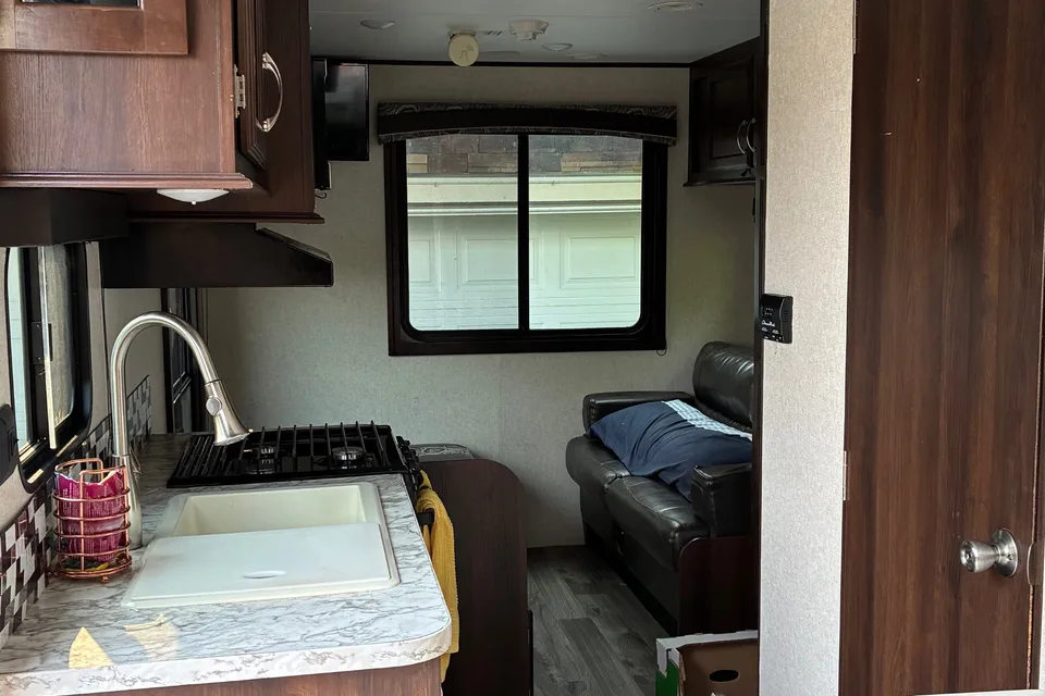 Eric's Jayco Jayflight Travel Trailer