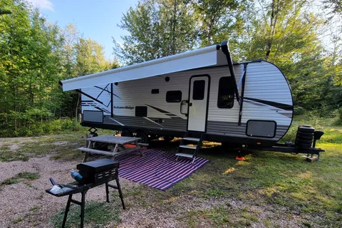 2 Bros trailer 