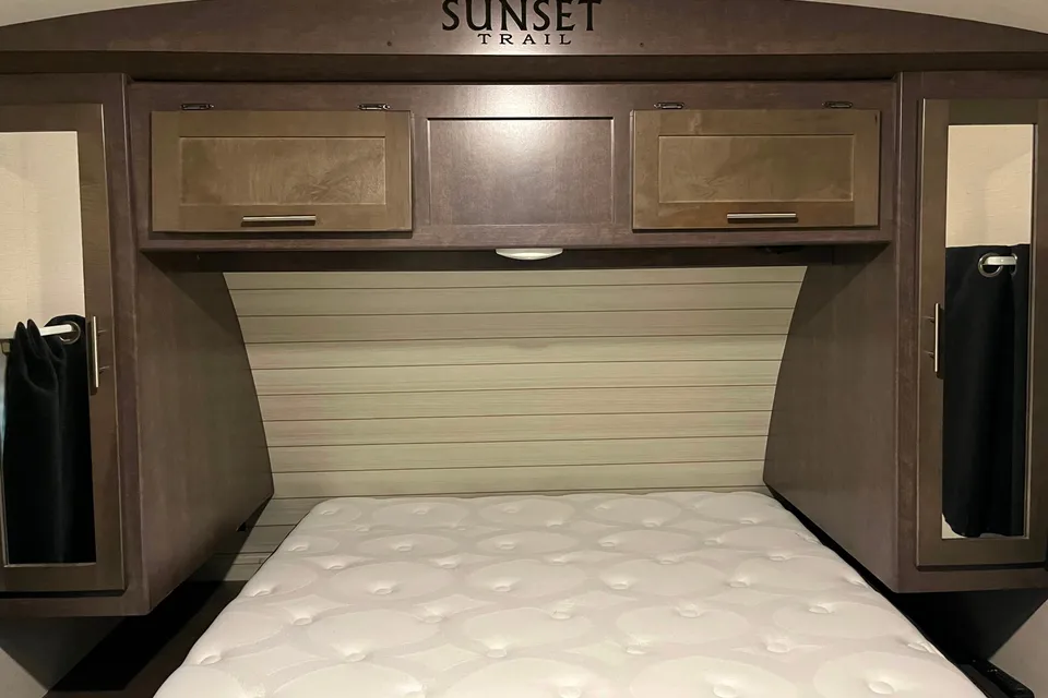 Shawn's Crossroads 331BH Travel Trailer