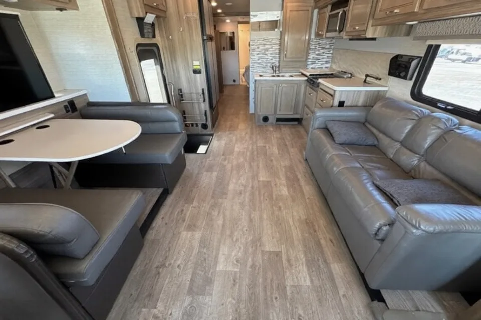 2017 Jayco Precept 36T – Spacious Motorhome for Families & Groups