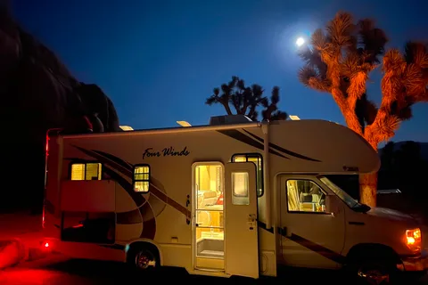 2019Thor Four Winds 23U E4