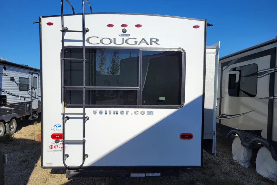 William 's Keystone Cougar Fifth Wheel