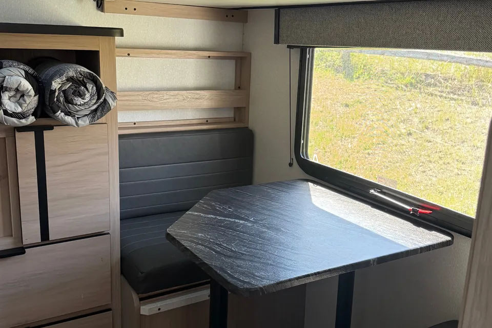 Zivot - Cruiser RV Radiance