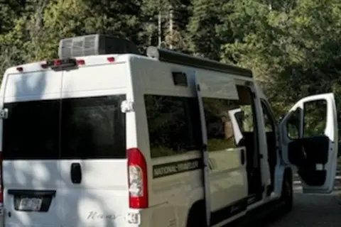 Luxury Class B National Regency Traveller TVL