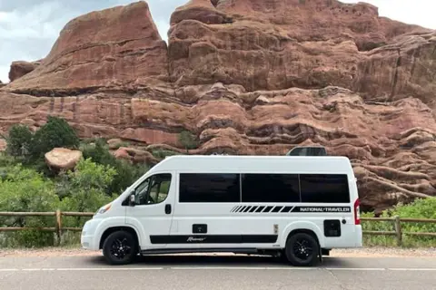 Luxury Class B National Regency Traveller TVL