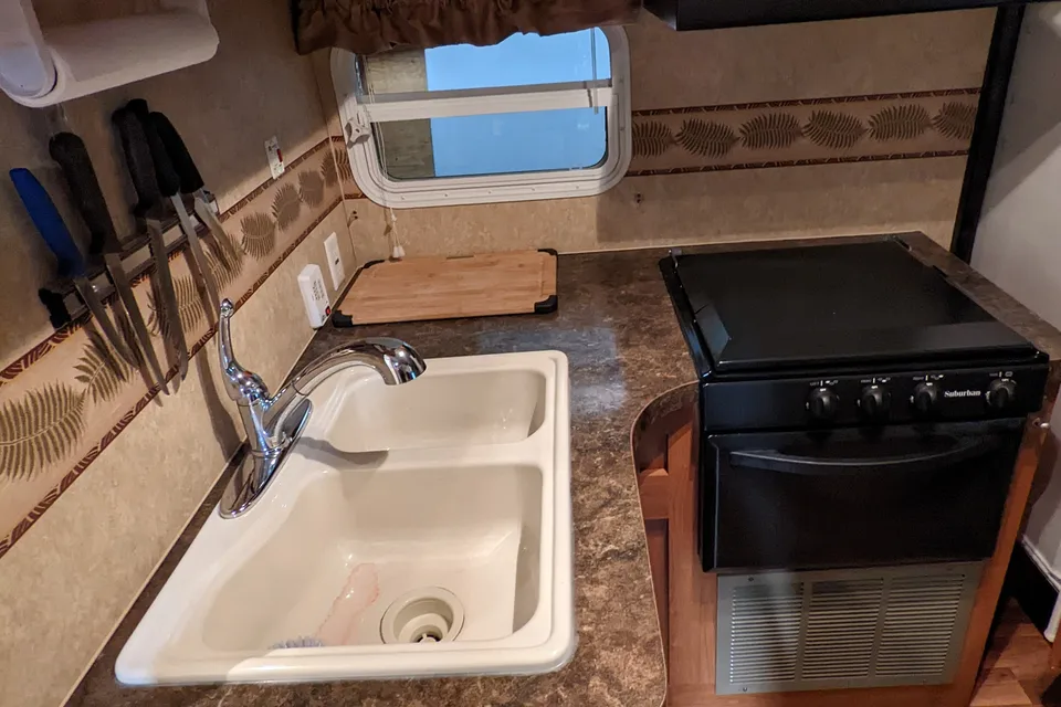 Jeffrey's Forest River Salem T23 Travel Trailer