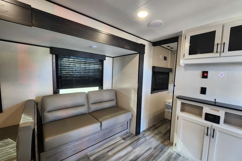 Hayat's Starcraft 2023 26bhs starcraft Travel Trailer
