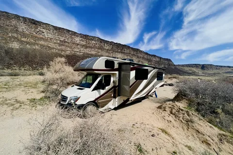 Yellowstone Cruiser 