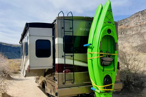 Yellowstone Cruiser 