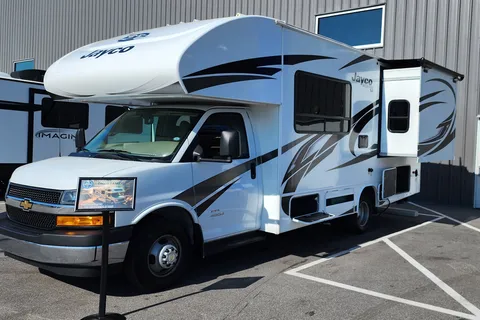 Wanderlust at Heart - Jayco Redhawk SE Class C