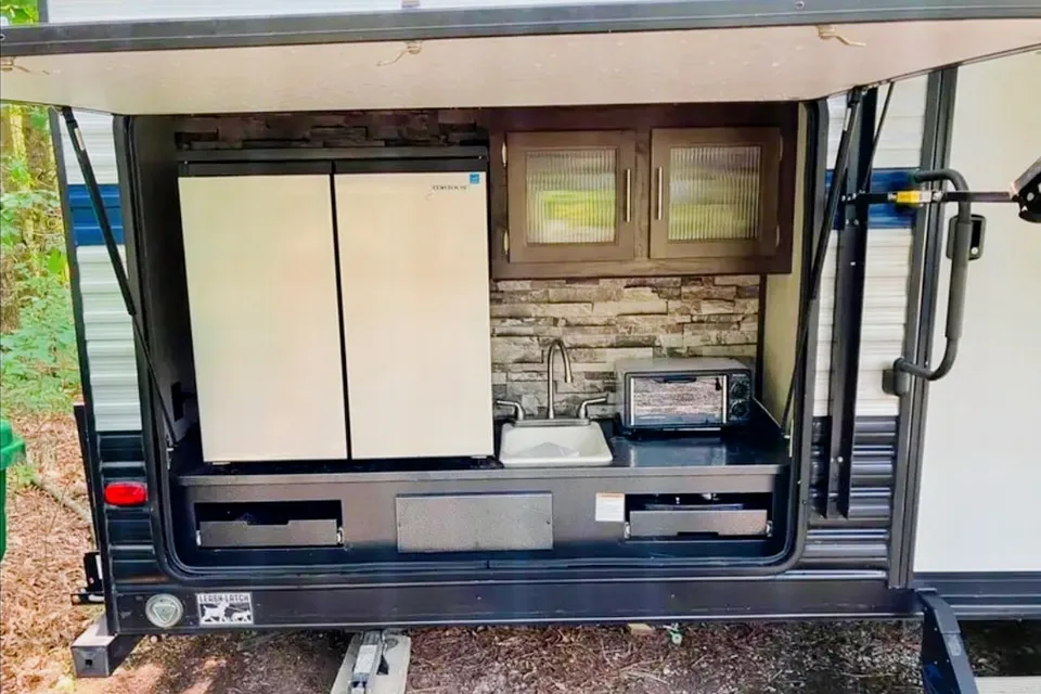 Ryan 's Forest River Cherokee Grey Wolf Bunkhouse 