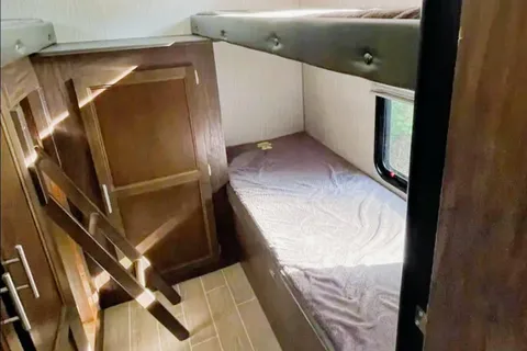 Ryan 's Forest River Cherokee Grey Wolf Bunkhouse 