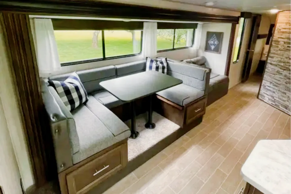 Ryan 's Forest River Cherokee Grey Wolf Bunkhouse 