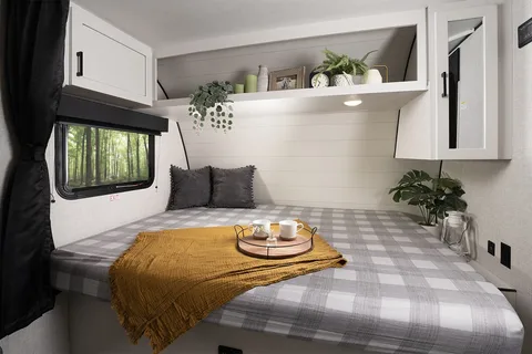 Sunny Daze Jayco Jayflight SLX 175BH Travel Trailer