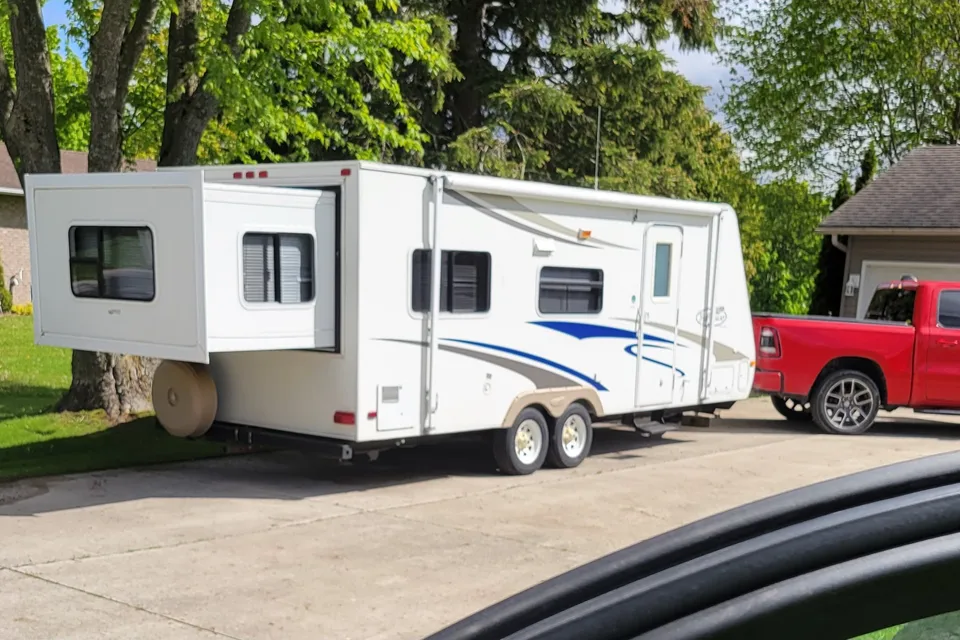 23ft Travel Trailer sleeps8