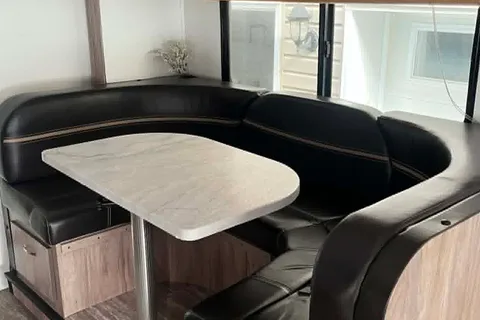 Forest River Sunseeker 3010DS Classe C 31 pieds